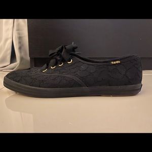 KEDS black sneakers with ribbon lace